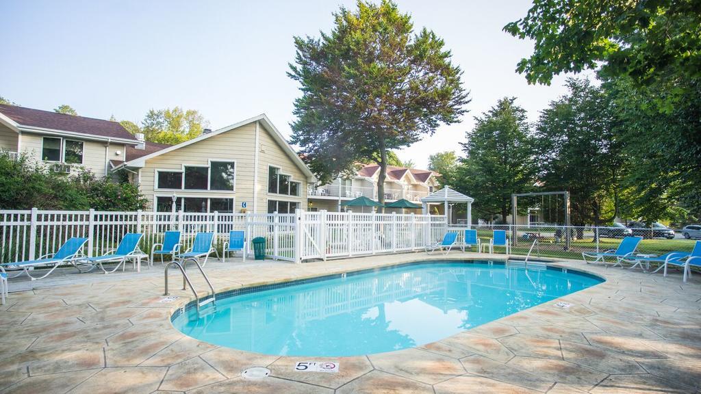 Somerset Inn & Suites Ephraim Exterior photo