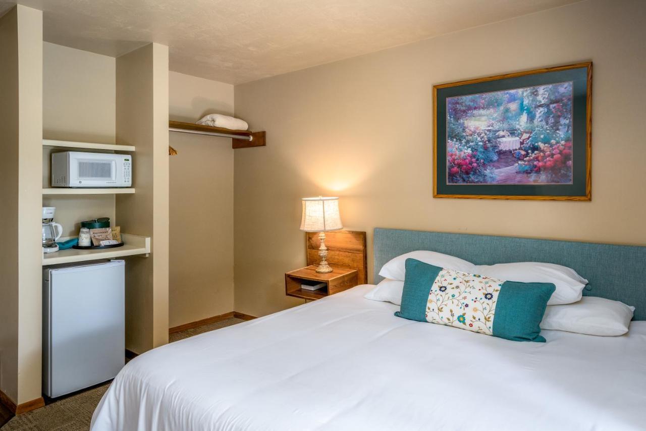 Somerset Inn & Suites Ephraim Exterior photo